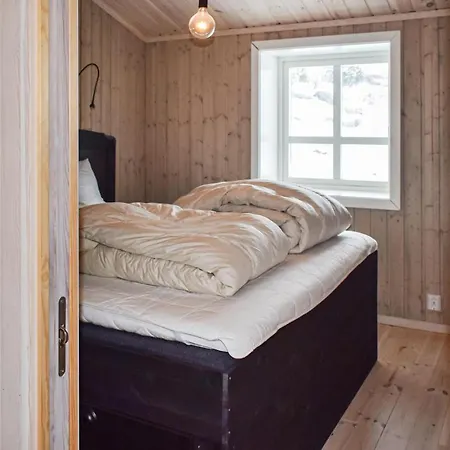 4 Bedroom Amazing In Hébergement de vacances *